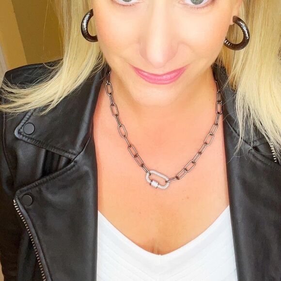 𝅺zoey Nexklace hematite only - Picture 2 of 8